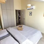3br Shared - 7-min Walk, Peaceful * Lárnaca
