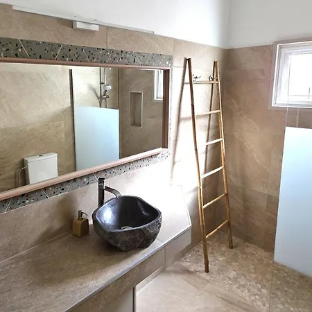 Διαμέρισμα 3br Shared - 7-min Walk, Peaceful