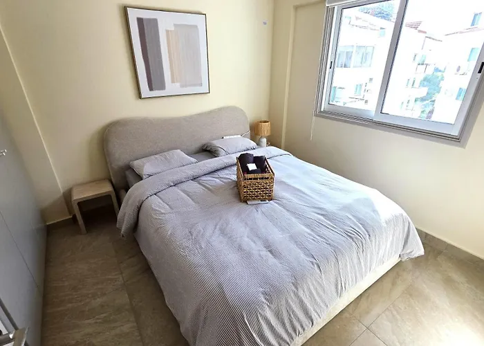 3br Shared - 7-min Walk, Peaceful Ларнака