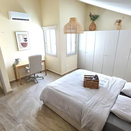 Apartment 3br Shared - 7-min Walk, Peaceful